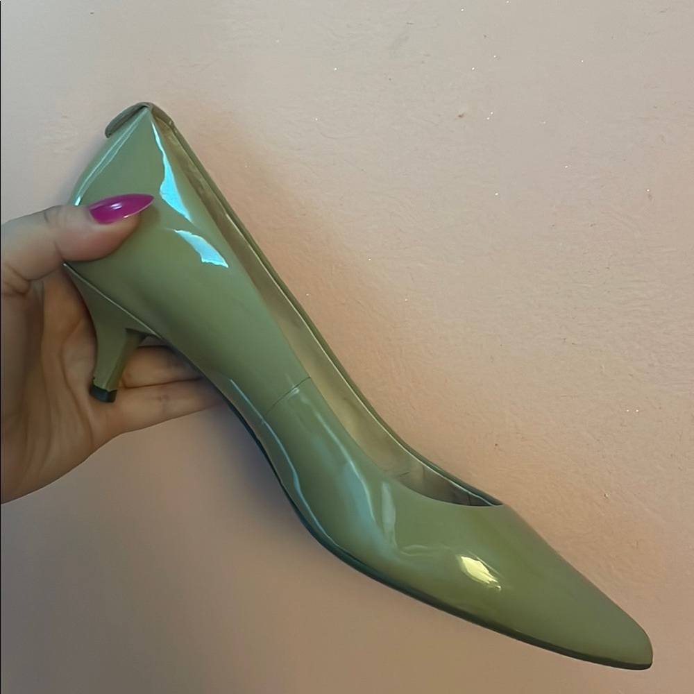 Michael Kors Green Kitten Heel Pumps